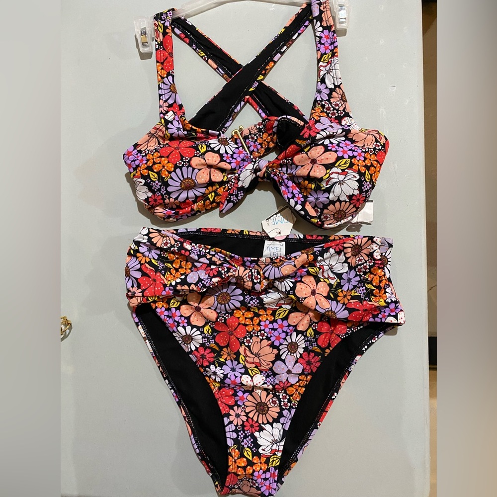 NWT brand new bikini set